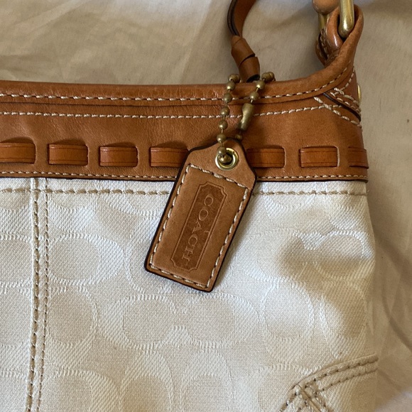 Coach shoulder bag - Picture 2 of 7